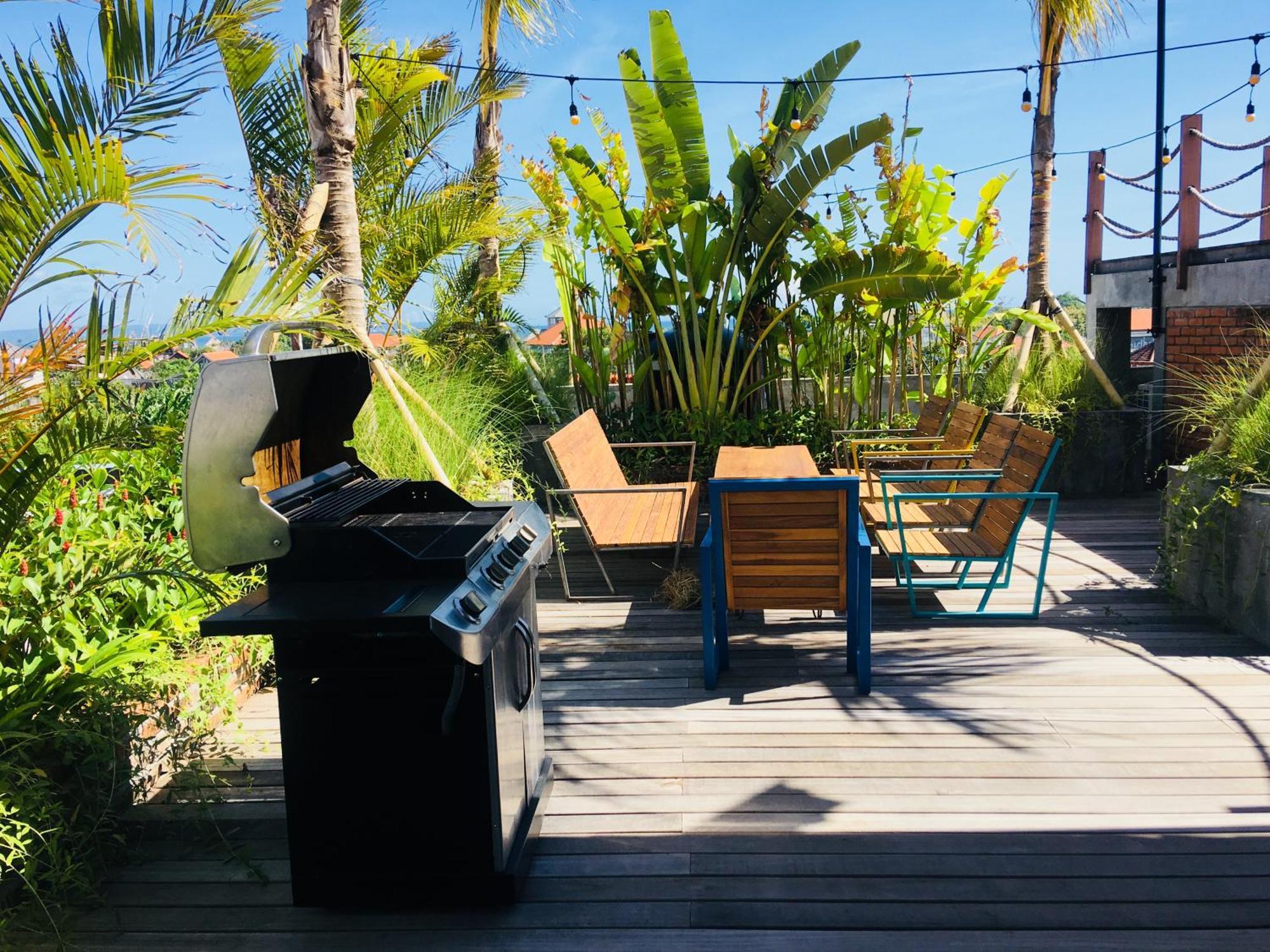 The Escape Hostel Canggu  Ngoại thất bức ảnh